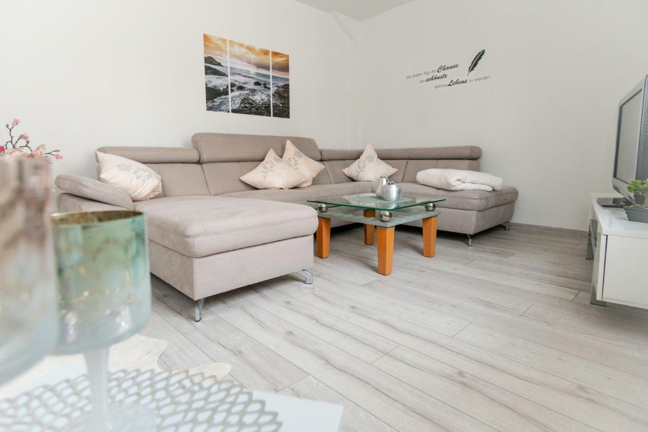 Am Spiel-emagazin Apartment *